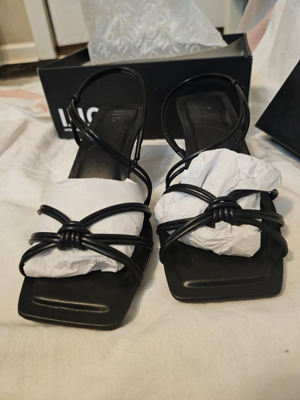 Size 9 I.N.C. Nahari Black Knotted Strap Dress Sandals New In Box